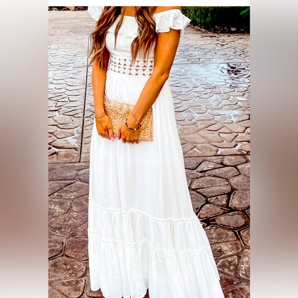 Pink Lily Dresses & Skirts - White maxi dress